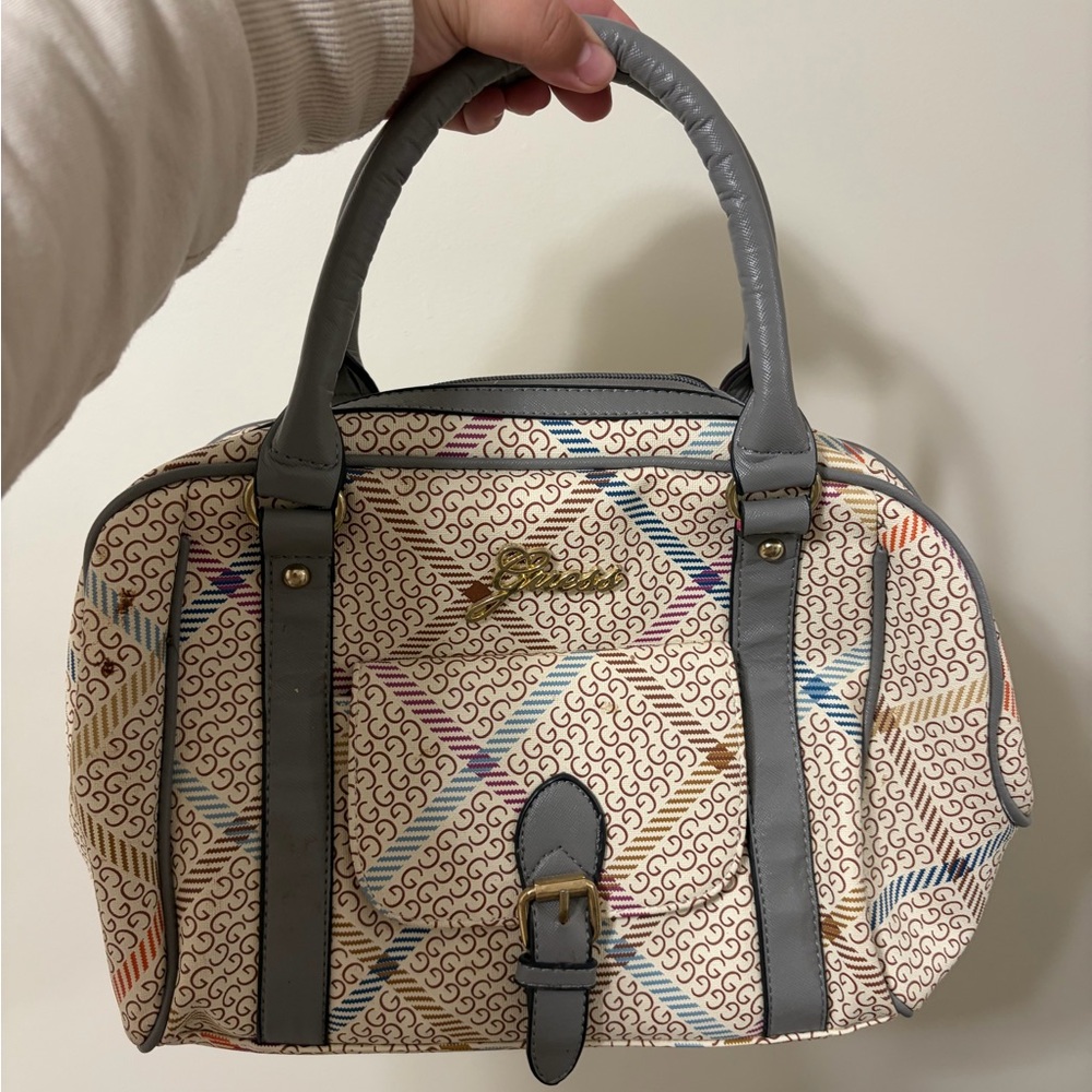 Stylish Guess Multicolor Patterned Handbag - image 1